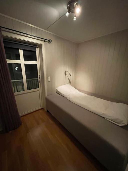 נרוויק Skjomtind - Modern Apartment With Free Parking מראה חיצוני תמונה