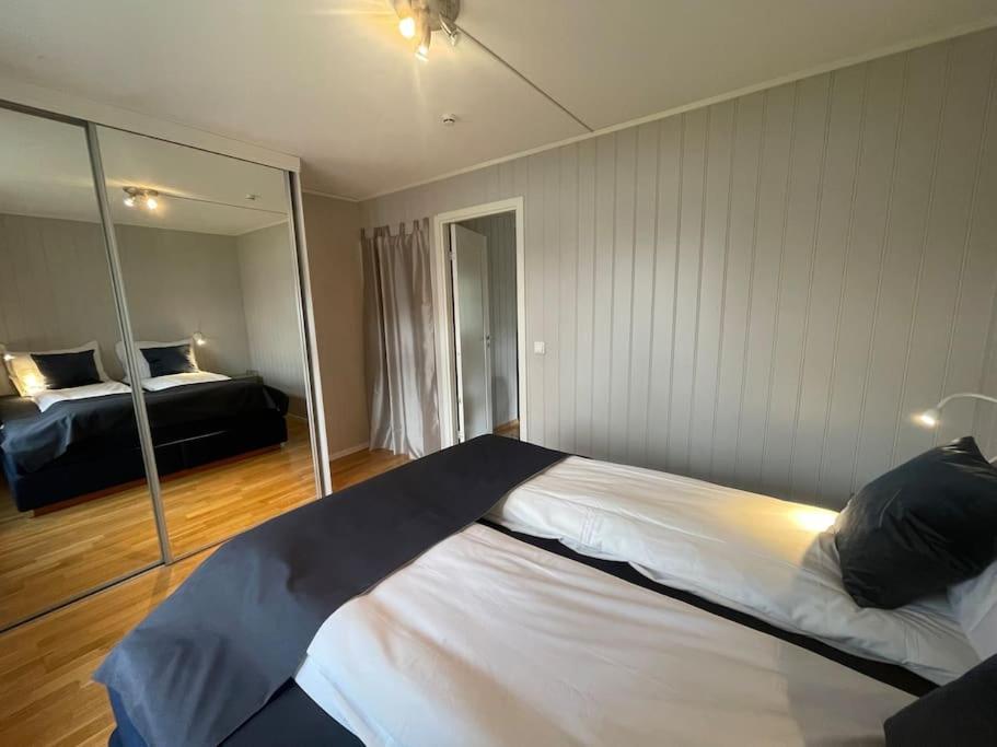 נרוויק Skjomtind - Modern Apartment With Free Parking מראה חיצוני תמונה